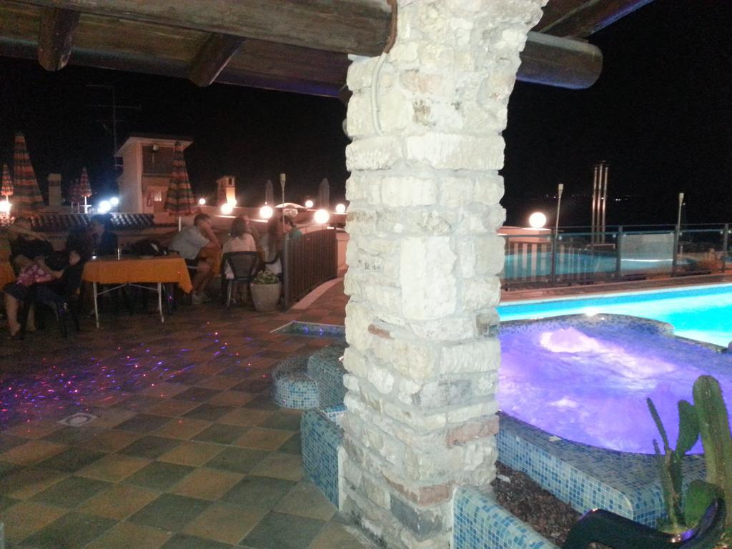 Garda Sol Spa Hotel & Appartamenti Тосколано-Мадерно Экстерьер фото